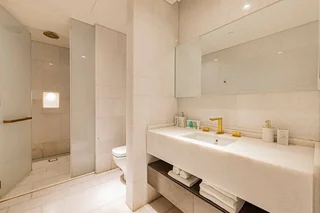 Дубай: Five Palm 2br - High Floor With Full Marina View