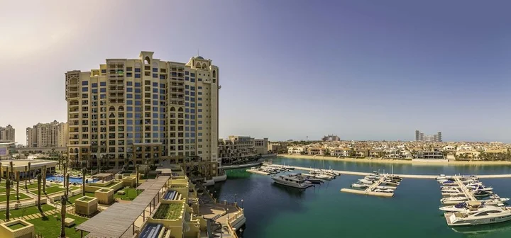 Дубай: Maison Privee - Exclusive Apt with Seafront Views over Palm Jumeirah