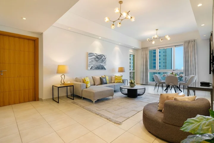 Дубай: Maison Privee - Exclusive Apt with Seafront Views over Palm Jumeirah