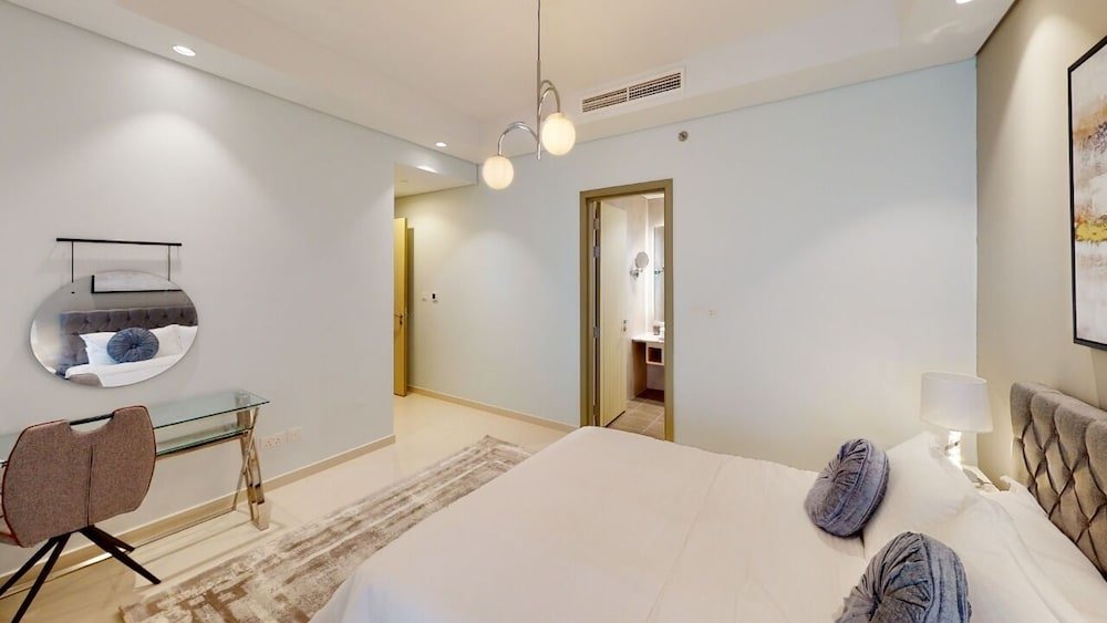 Дубай: Whitesage - Bright and Spacious Apartment With Sea Views