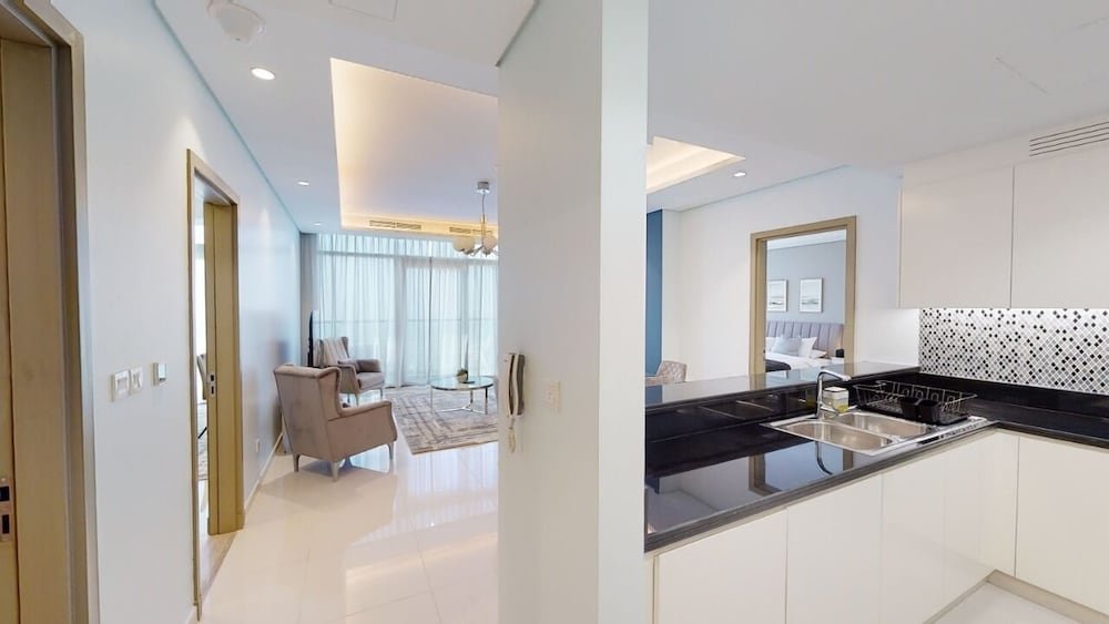 Дубай: Whitesage - Bright and Spacious Apartment With Sea Views