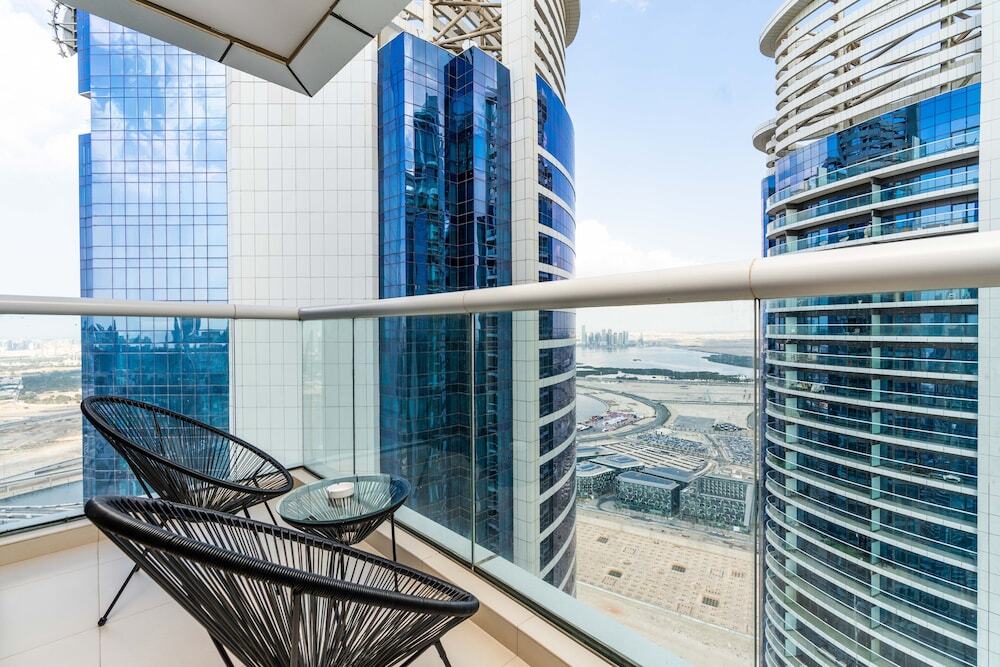 Дубай: GLOBALSTAY. DAMAC Tower Paramount