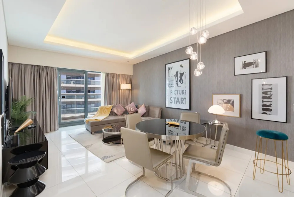 Дубай: GLOBALSTAY. DAMAC Tower Paramount