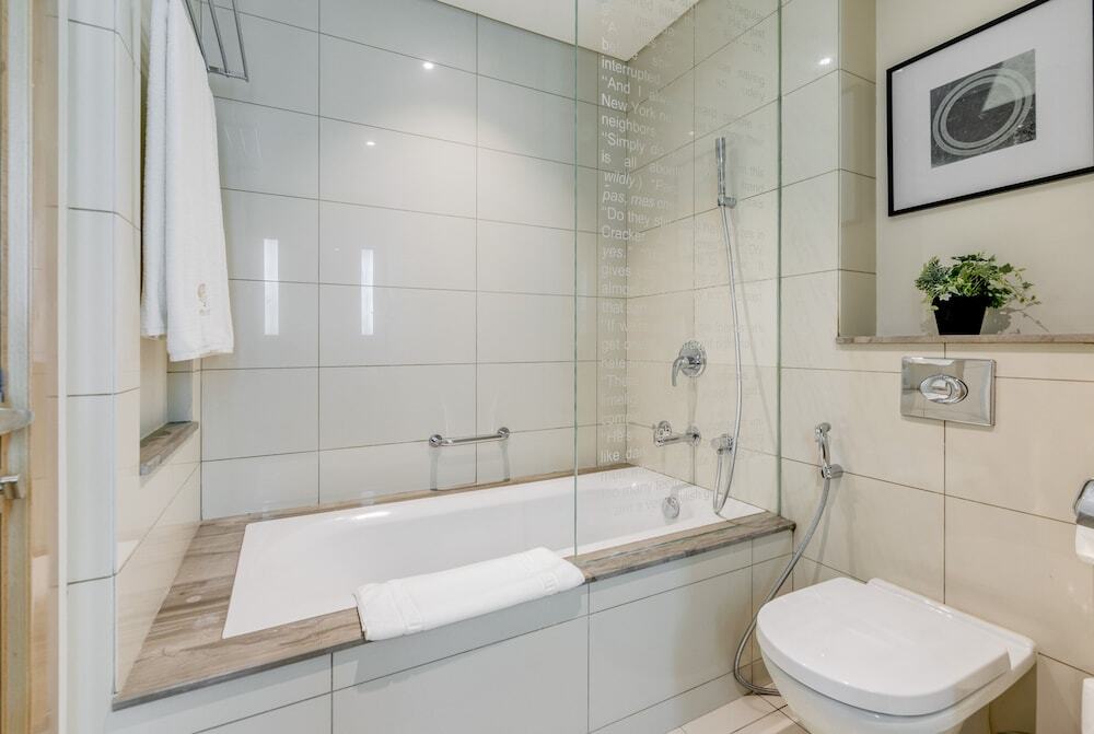 Дубай: GLOBALSTAY. DAMAC Tower Paramount