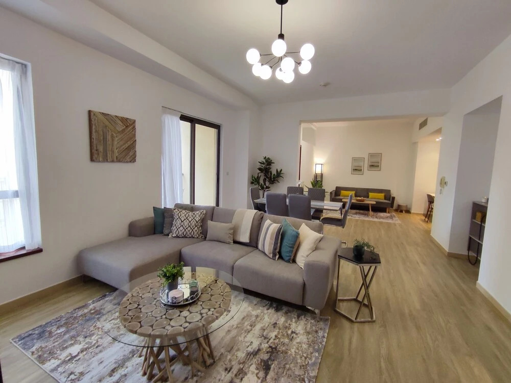 Дубай: Whitesage - Magnificent Waterfront Apt, Steps From the Beach