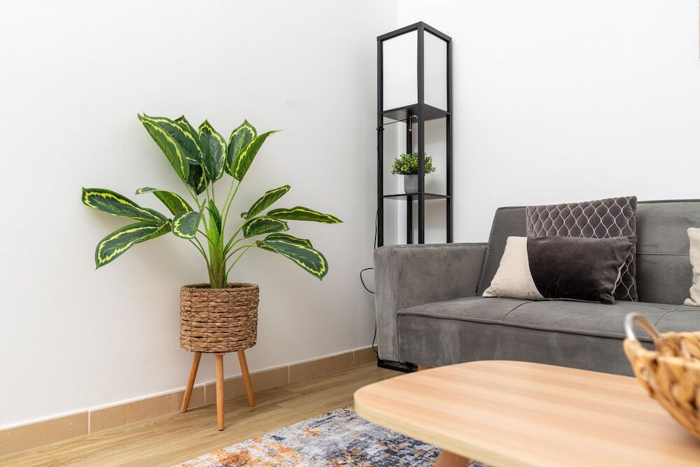Дубай: Whitesage - Magnificent Waterfront Apt, Steps From the Beach