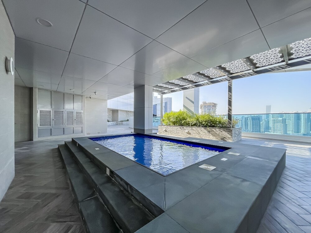 Дубай: The Bay Residences - Canal View