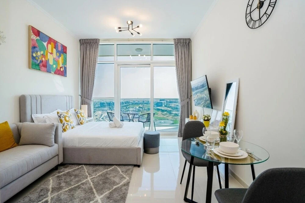 Дубай: Tanin - Stunning Dubai Skyline View From this Sleek Studio