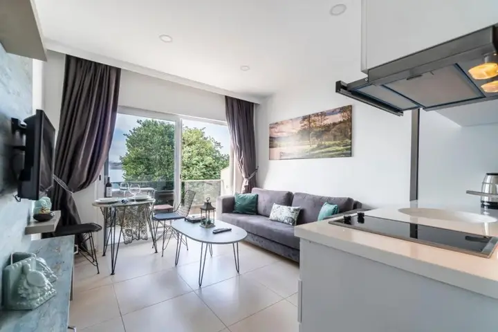 carousel image 2