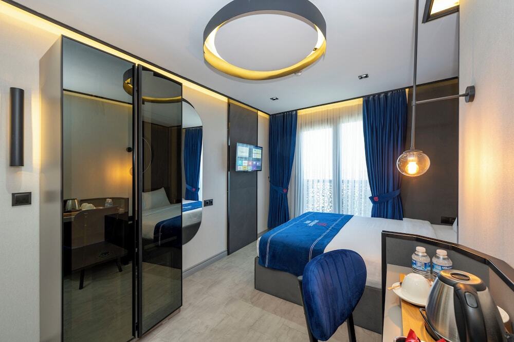 Арнавуткёй: The Private Airport Hotel