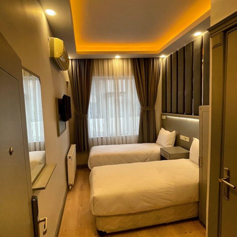 Стамбул: Crowned Plus Hotel