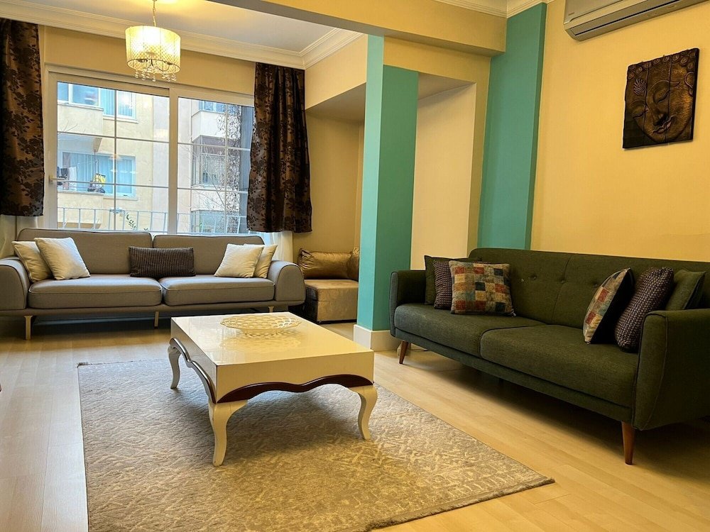 Modern Apartment Near Osmanbey Metro Station — фото 3