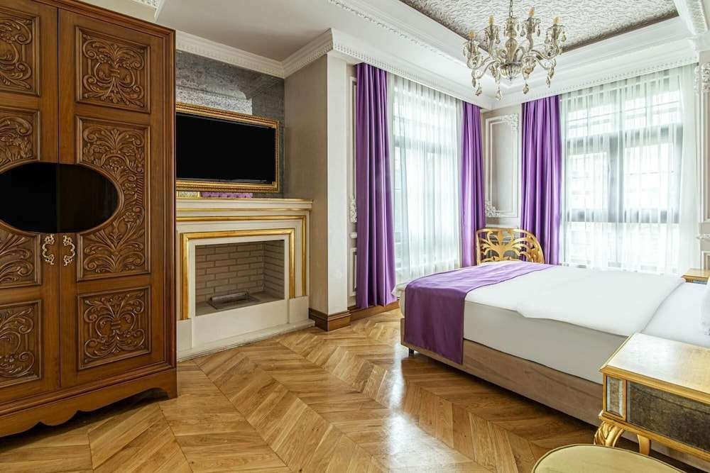 Hotel Room in Historic Mansion in Beylerbeyi — фото 1