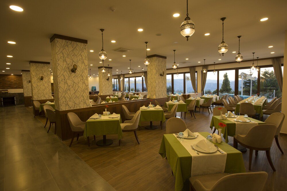 Эрменек: Ermenek Selcuklu Otel
