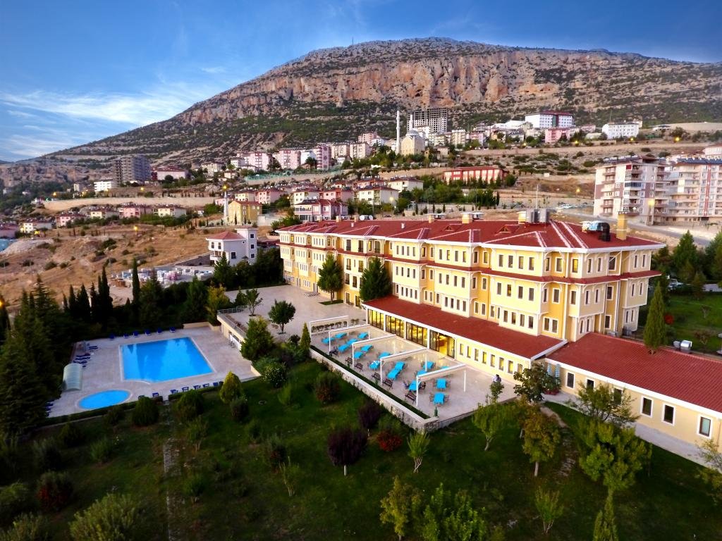 Эрменек: Ermenek Selcuklu Otel