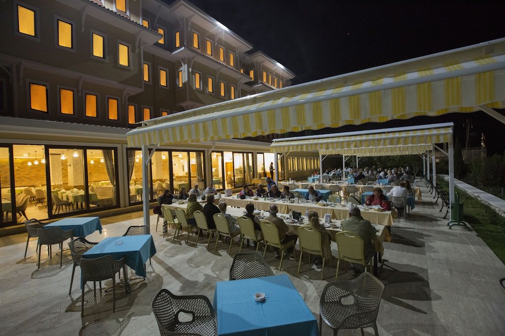 Эрменек: Ermenek Selcuklu Otel