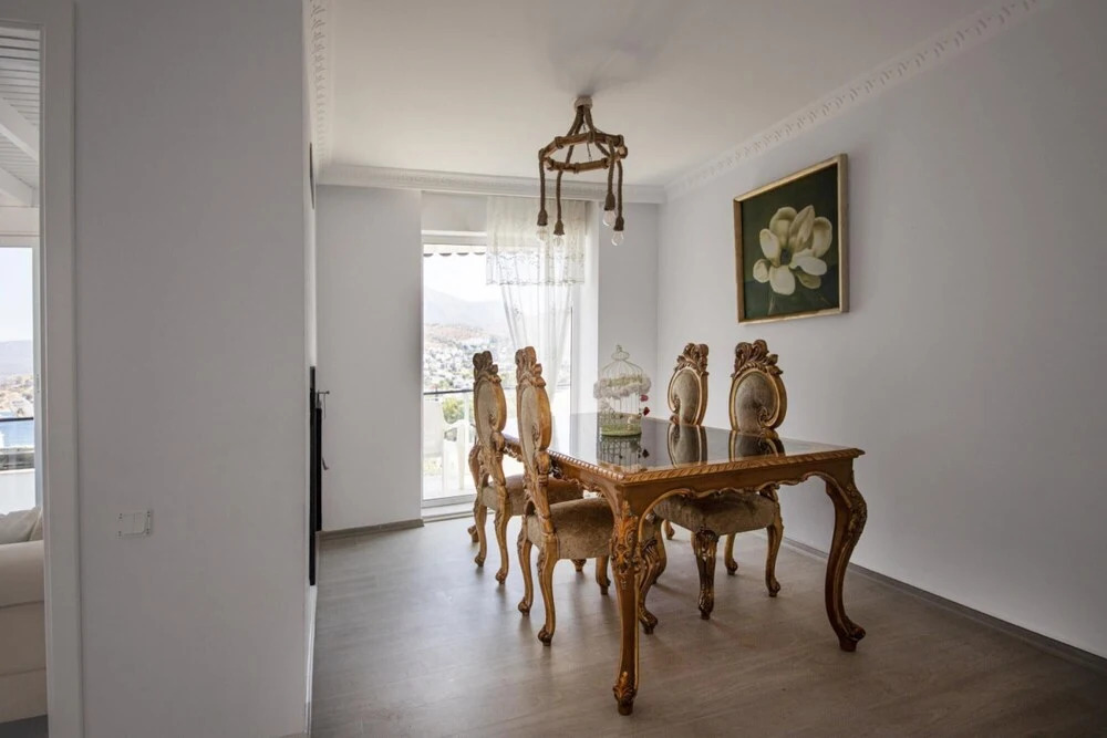 Бодрум: Seaside House With Mesmerizing View in Turkbuku
