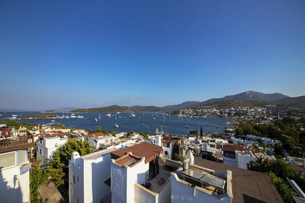 Бодрум: Seaside House With Mesmerizing View in Turkbuku
