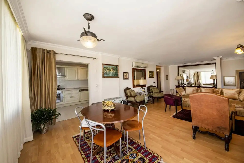 Бодрум: Enchanting House With Backyard in Bodrum