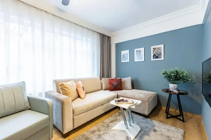 Missafir Impressive Flat in the Heart of Cihangir — фото 1