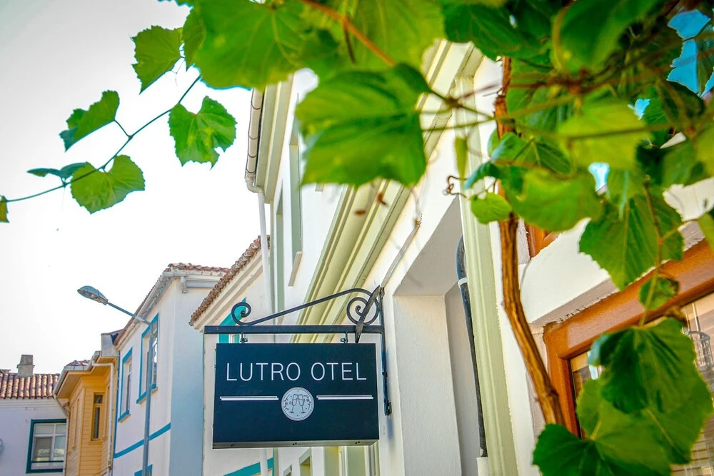 Бозджаада: Lutro Otel