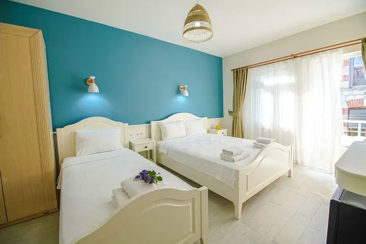 Бозджаада: Lutro Otel