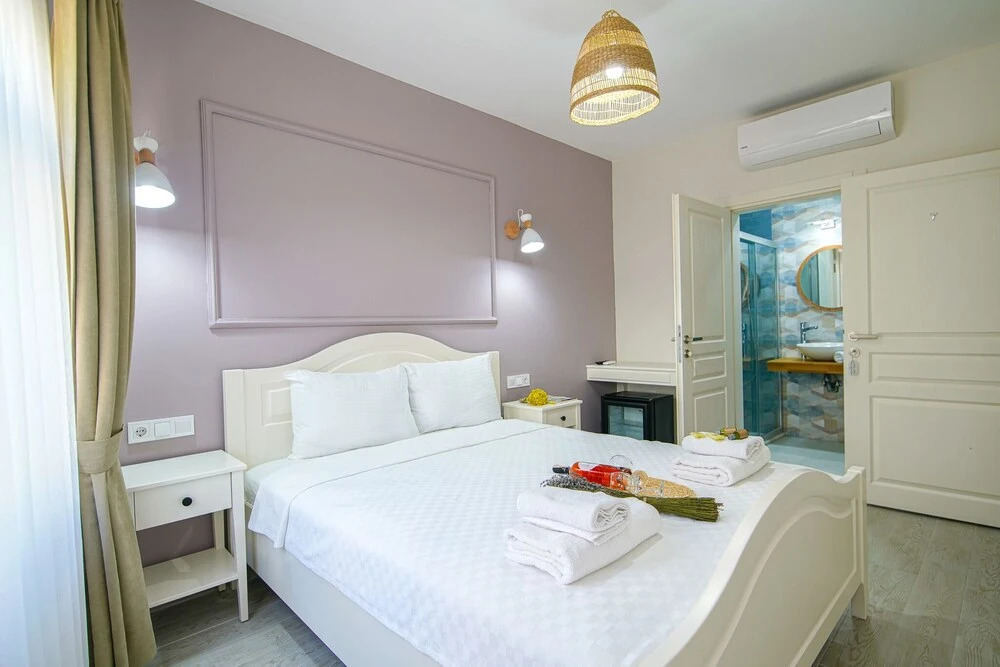 Бозджаада: Lutro Otel