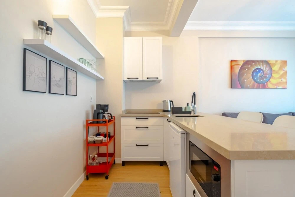 Spectacular Flat Near Bull Statue in Kadikoy — фото 6