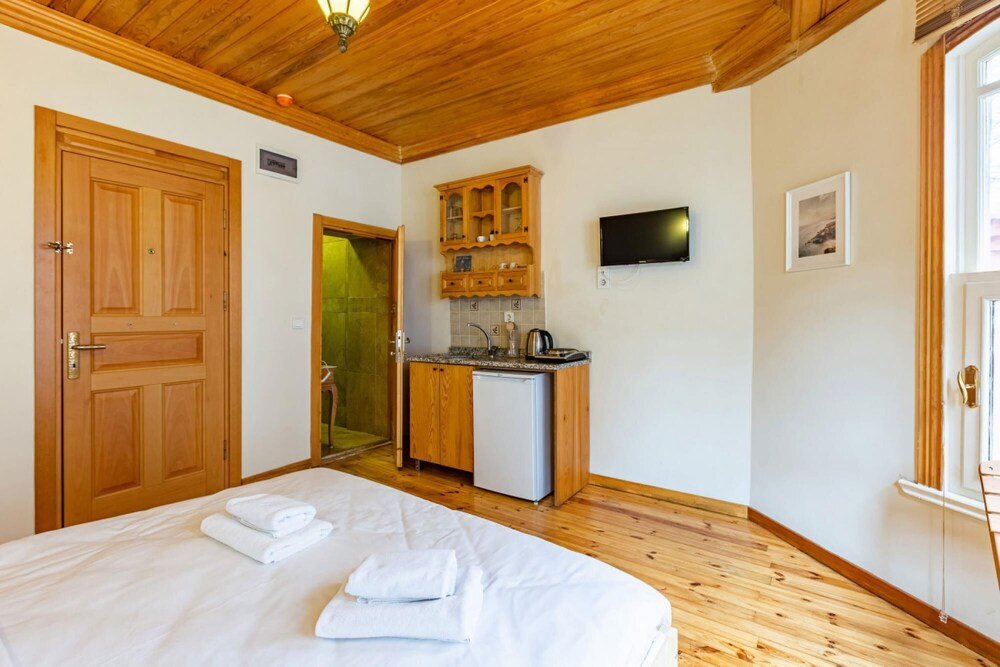 Cozy Flat Near Trendy Attractions in Balatfatih-- — фото 6
