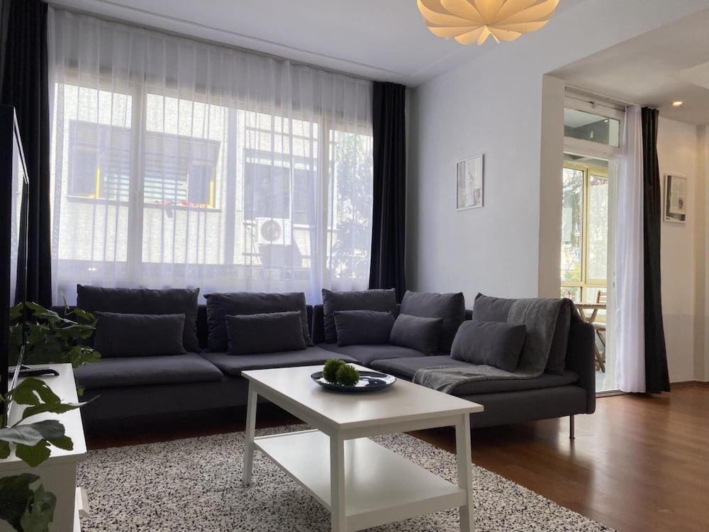 Exquisite Flat Near Bagdat Street in Kadikoy — фото 2