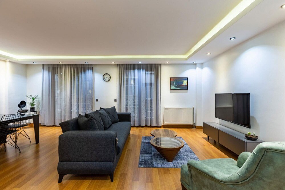 Phenomenal Duplex Flat Near Nisantasi in Besiktas — фото 1