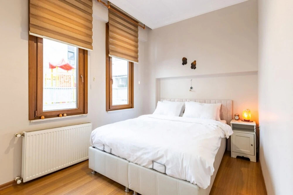 Стамбул: Authentic Central Flat With Bay Window in Besiktas