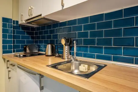 Flat With Backyard Near Taksim Square in Sisli — фото 1