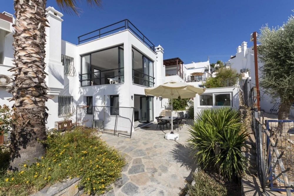 Бодрум: Pleasant Flat With Garden in the Heart of Bodrum