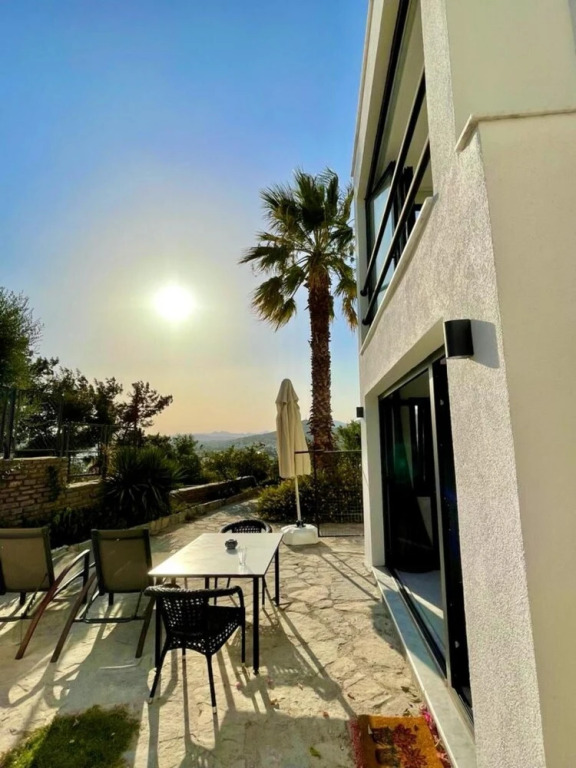 Бодрум: Pleasant Flat With Garden in the Heart of Bodrum