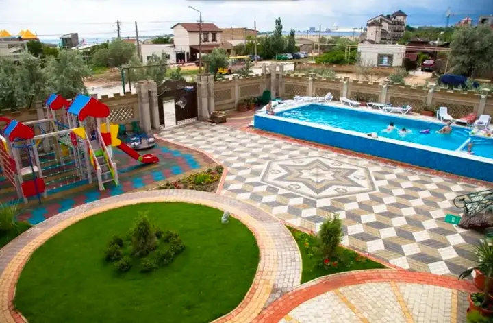 Евпатория: Guest House Ulybka