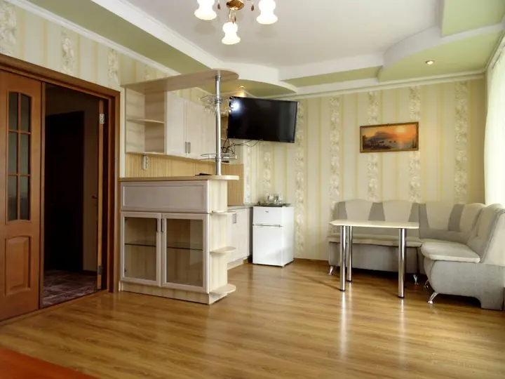 Рыбачье: Guest House Lovets
