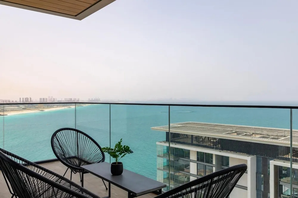 Дубай: Stunning Sea Views on Dubai s New Luxury Island