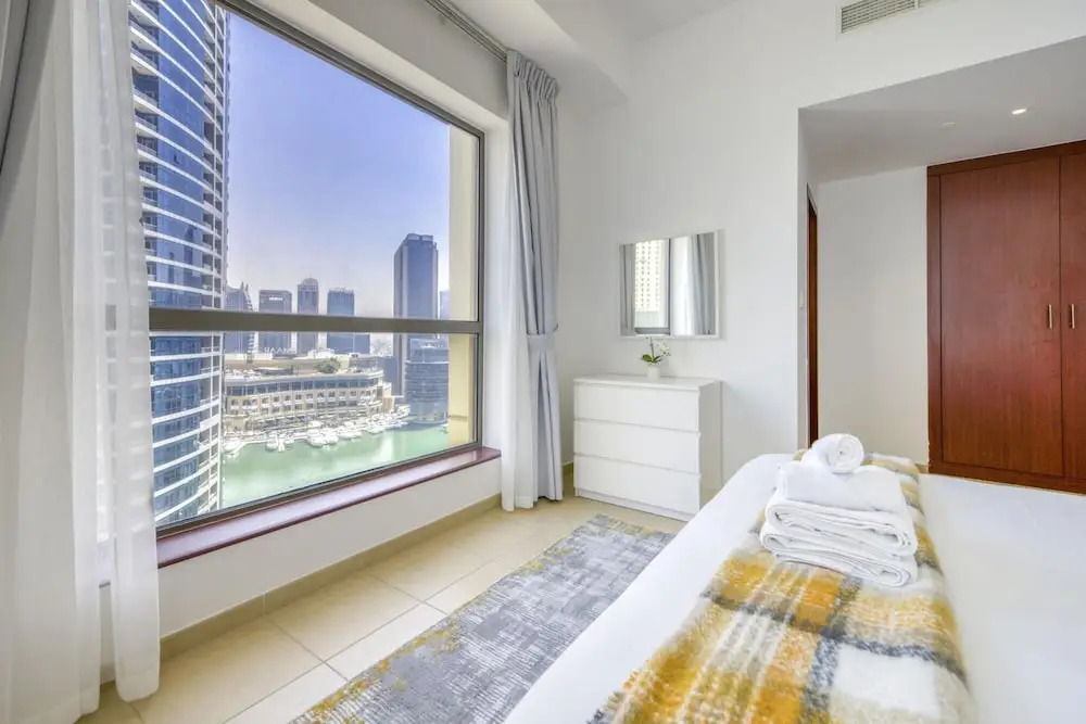 Дубай: Sun Sand at Dubai s Famous JBR Beach