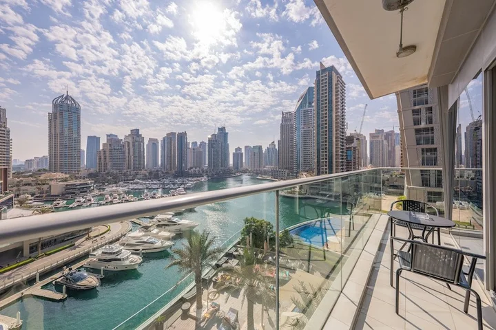Дубай: Tanin - Luxury Waterfront Apt with Stunning Marina Views