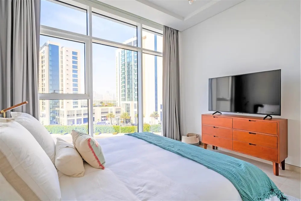 Дубай: Ultimate Luxury & Style in JLT