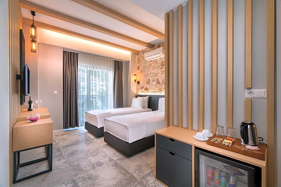 Каш: Isola 12 Hotel