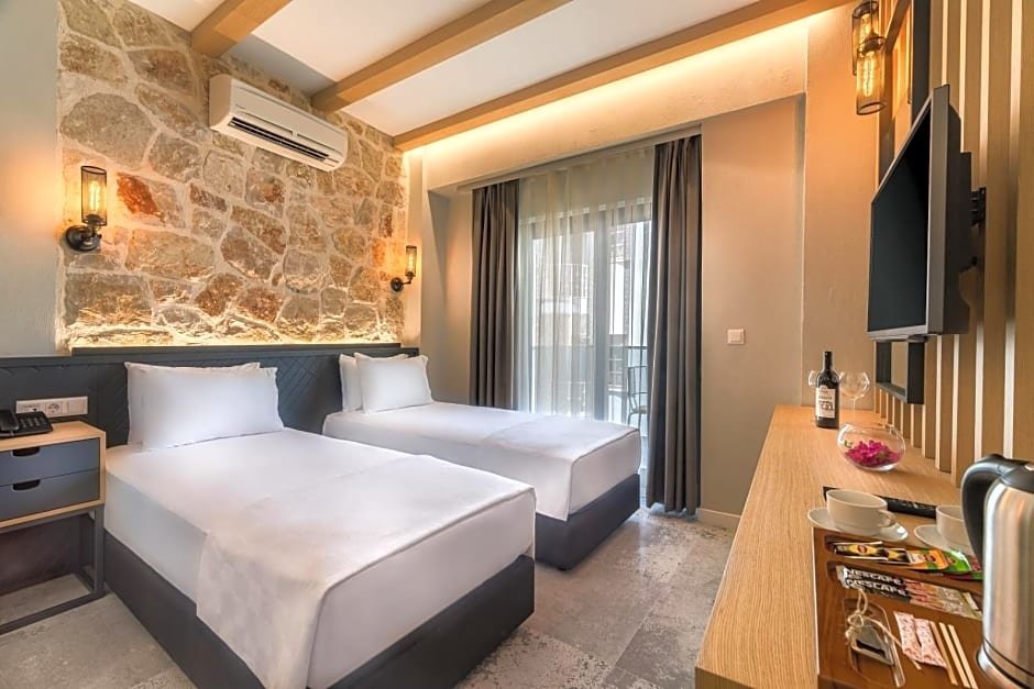 Каш: Isola 12 Hotel