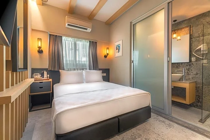 Каш: Isola 12 Hotel