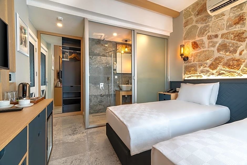 Каш: Isola 12 Hotel