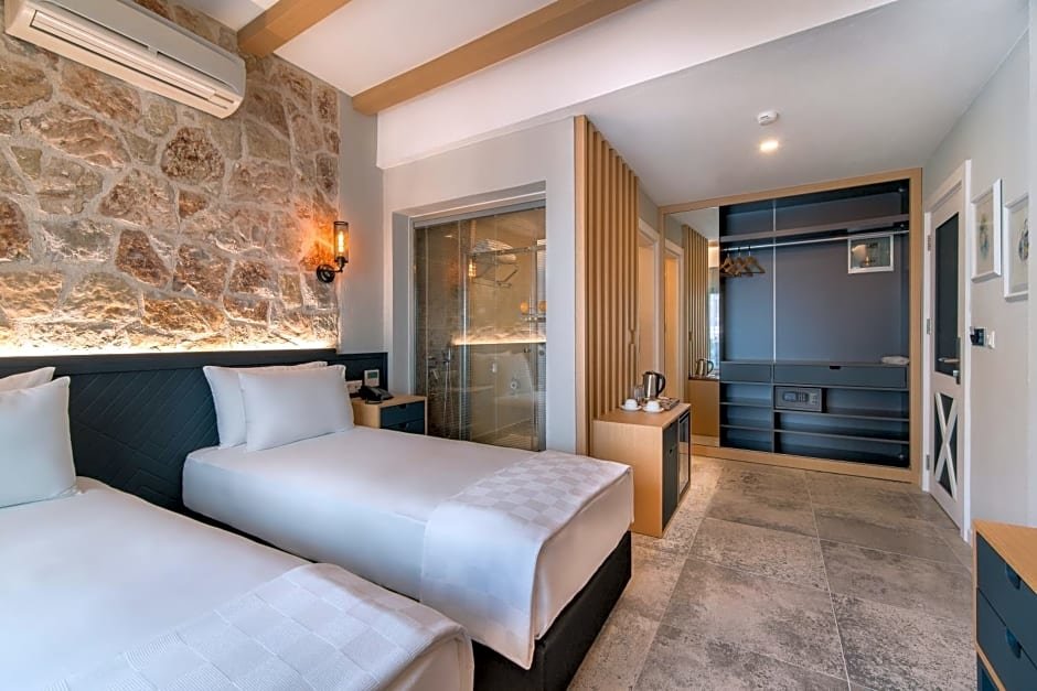 Каш: Isola 12 Hotel