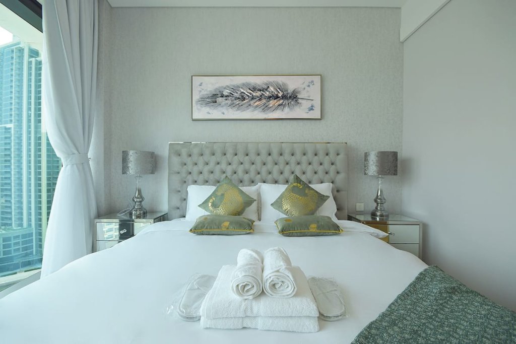 Дубай: Ultimate Luxury Stay at Address Beach Residence JBR