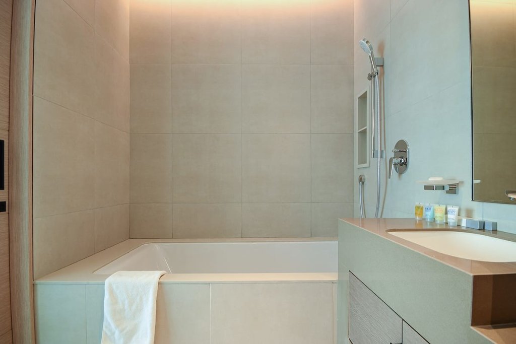 Дубай: Ultimate Luxury Stay at Address Beach Residence JBR