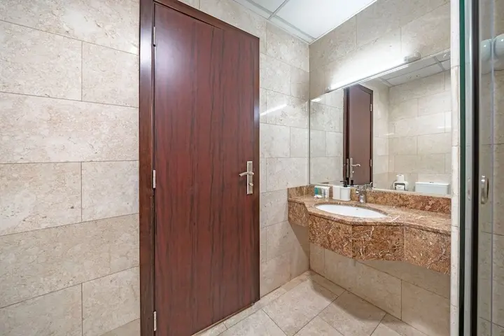 Дубай: Stunning Business Bay Apartment With Balcony