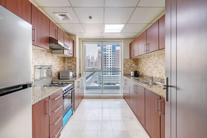 Дубай: Stunning Business Bay Apartment With Balcony